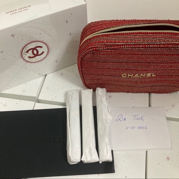 CHANEL Other - CHANEL GLOSS TRIO SET